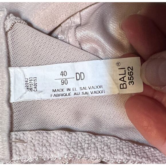 Bali 40DD beige underwire bra no pads - Picture 4 of 5